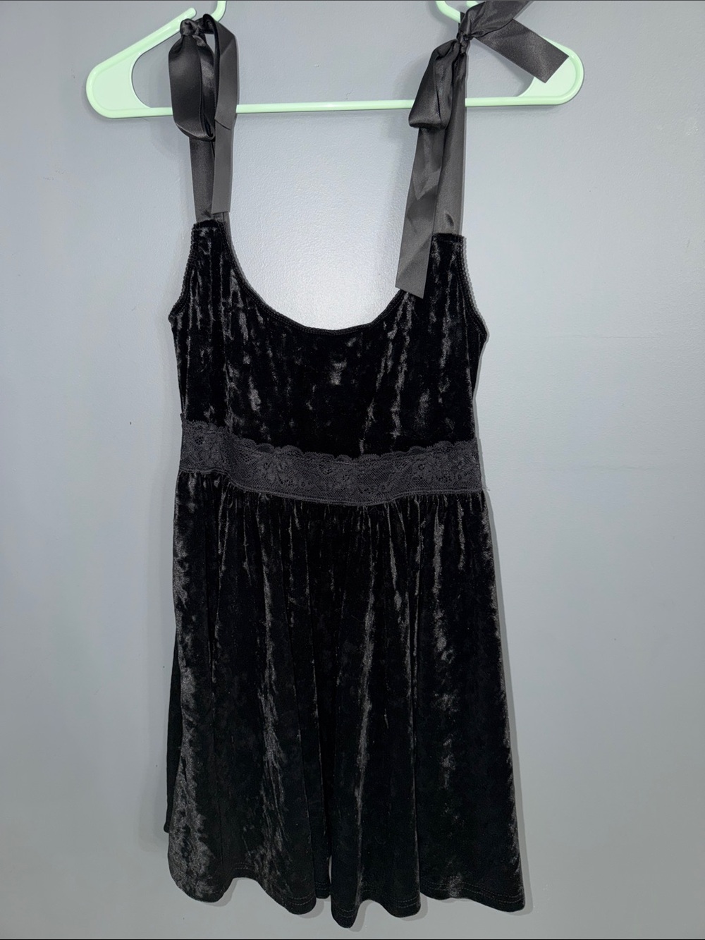 Dolls Kill Black Velvet sheer Lace-Waist Tie-Shoulder Mini Dress. Sz M.
